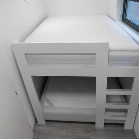 Klinak Horsky Dum 140 בקתה
